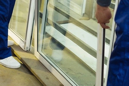 Commercial Glass Repair Technician in Pompano Beach, FL